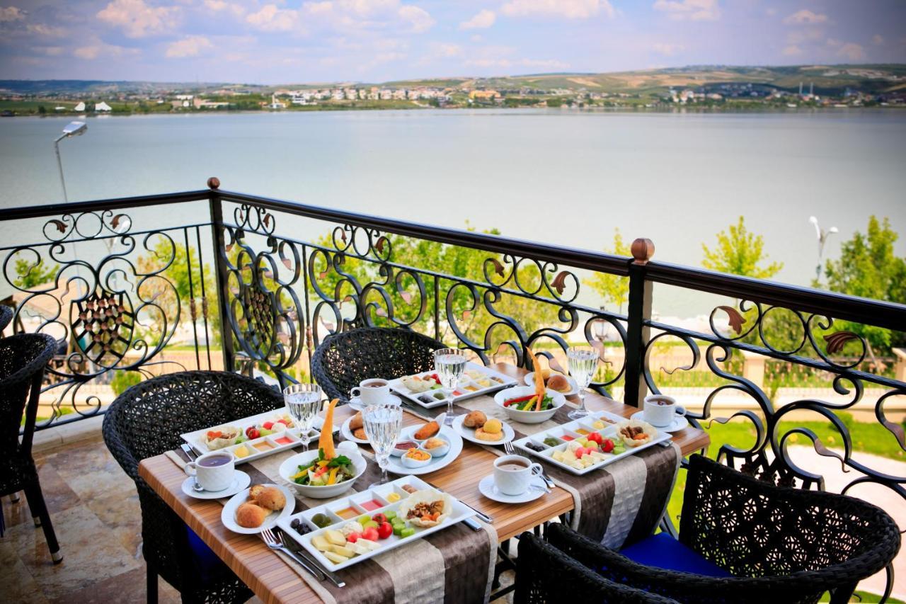 Kronos Hotel Golbası Exterior foto