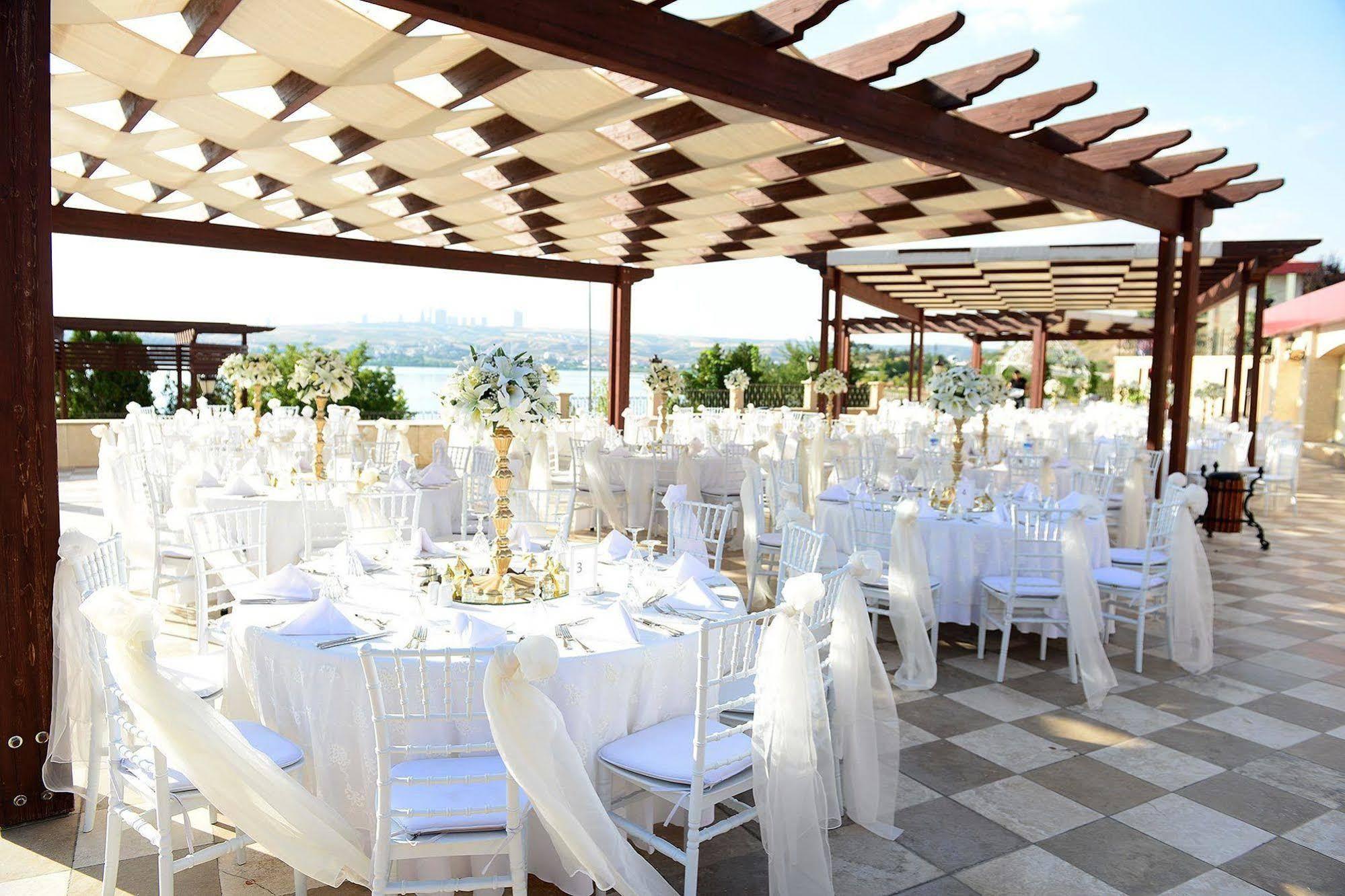 Kronos Hotel Golbası Exterior foto